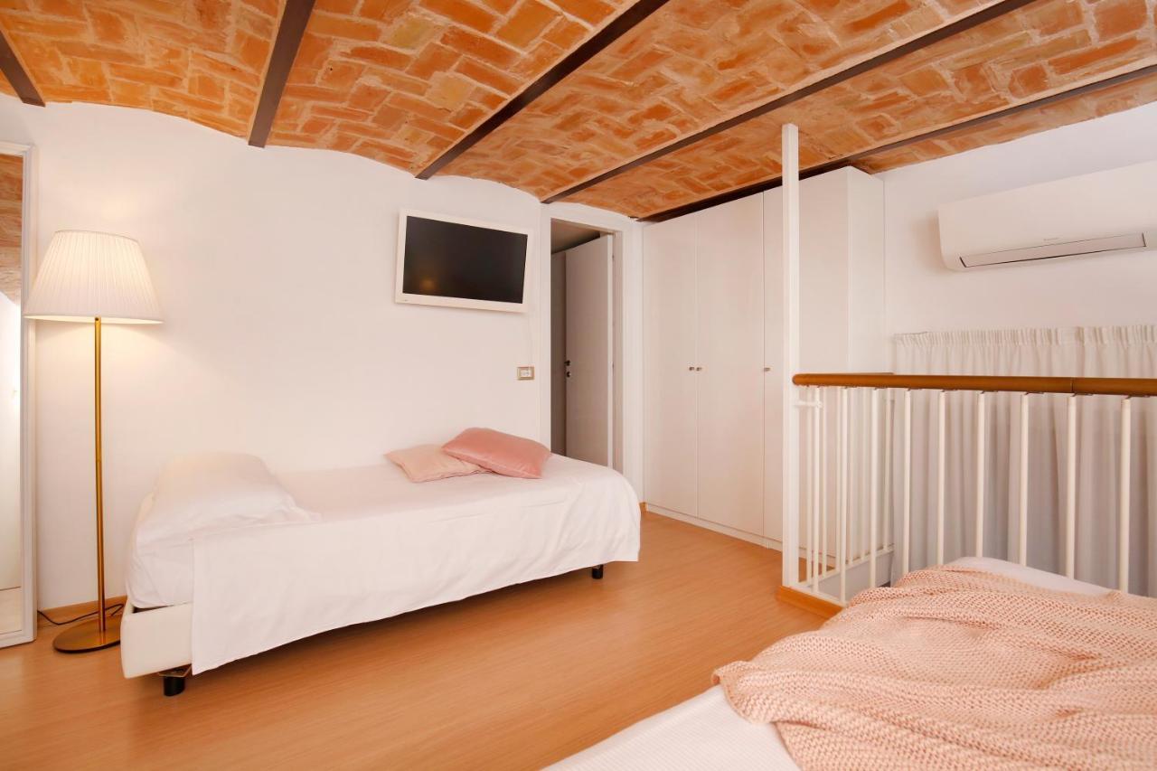 Villa Fiorita Католика Екстериор снимка