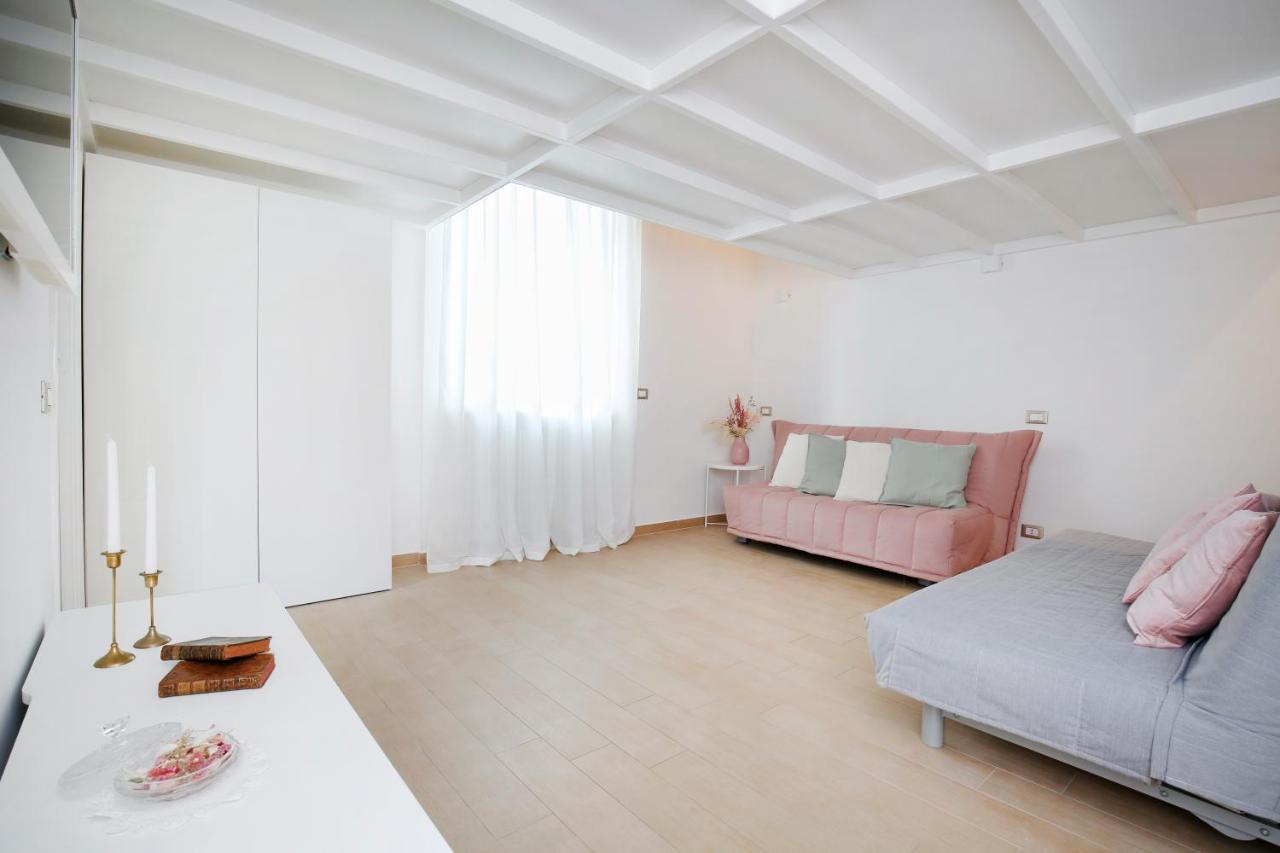 Villa Fiorita Католика Екстериор снимка