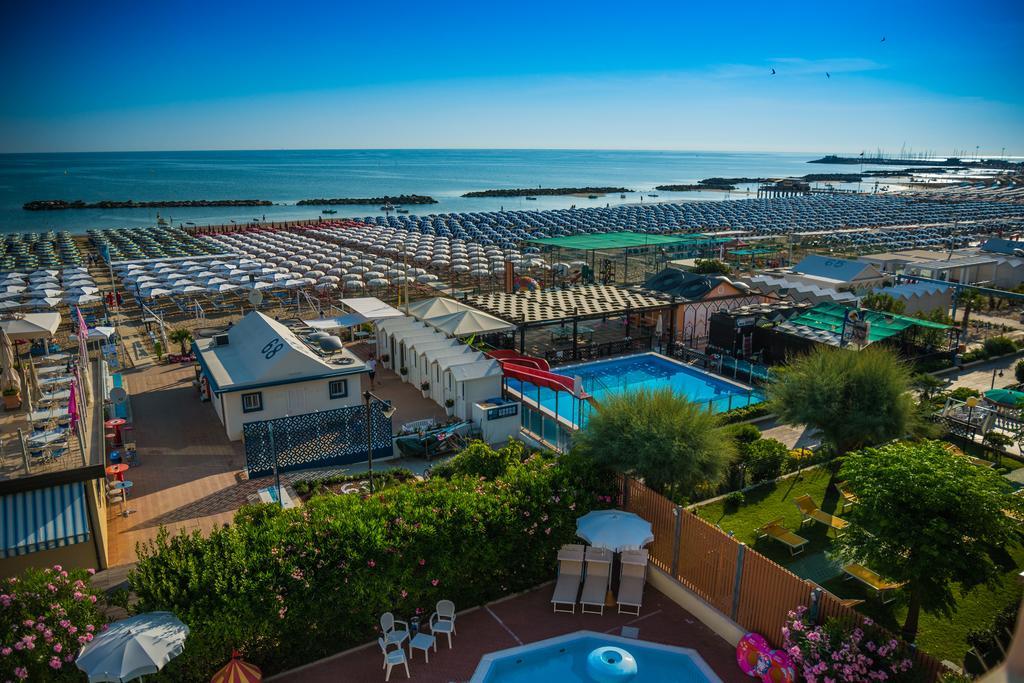 Villa Fiorita Католика Екстериор снимка